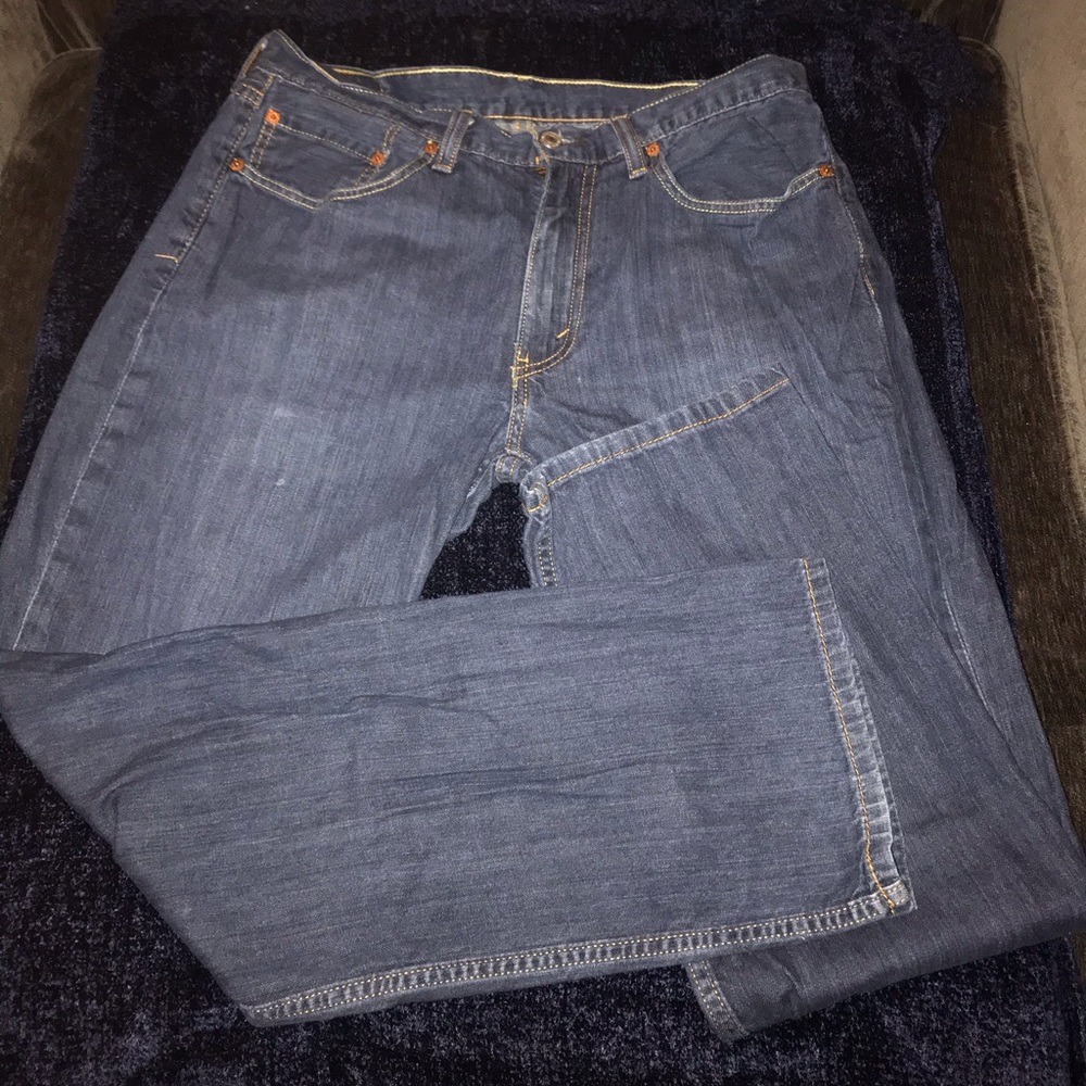 Levi men’s jean pants.